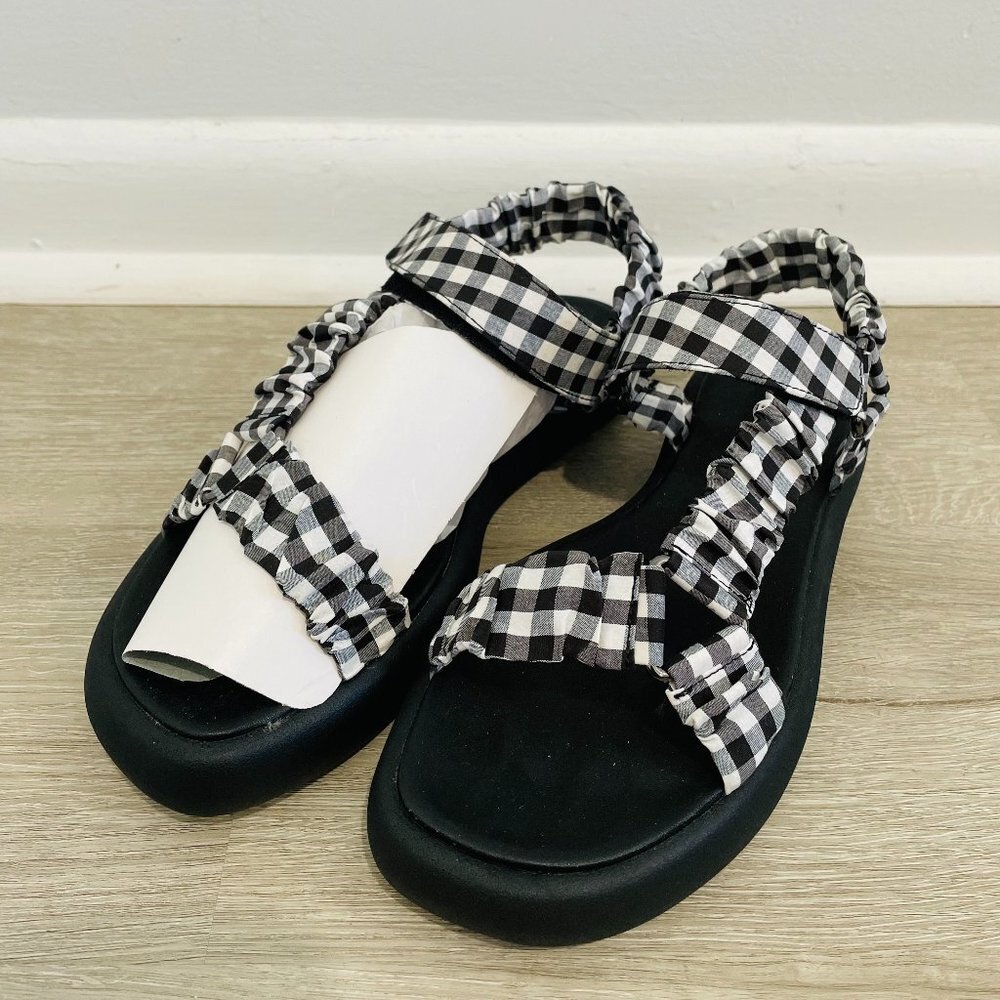Aqua Women's Black Checkers Sandals Size 8M